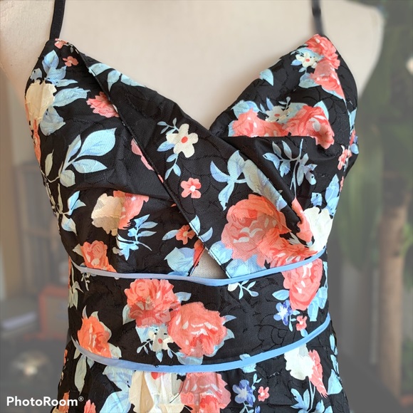 Anthropologie Foxiedox Floral Layered/ Tiered Maxi - Picture 5 of 10